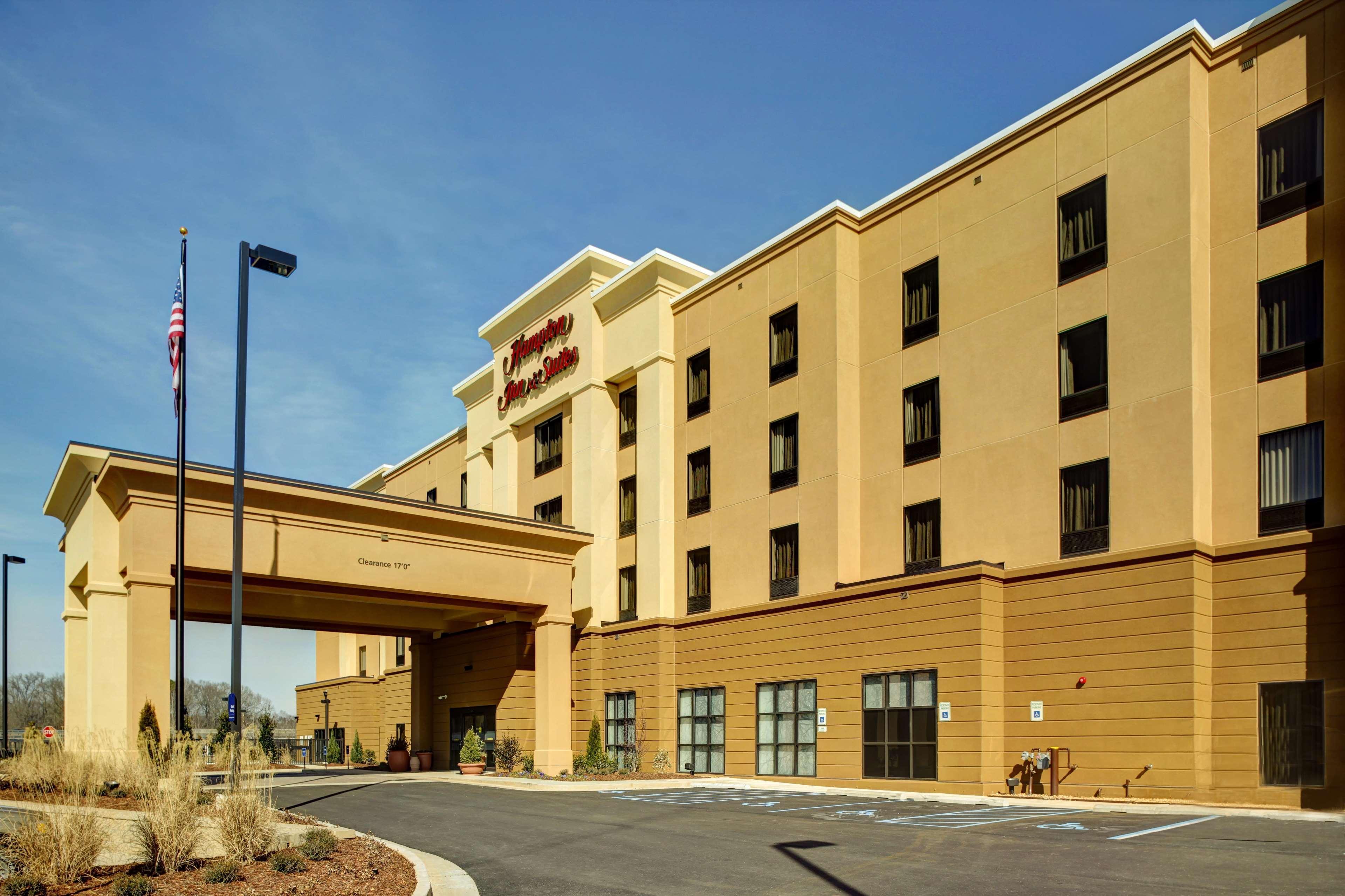 Hampton Inn And Suites Columbus, Ms Exterior foto